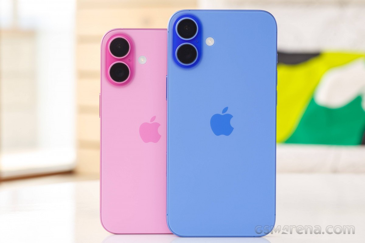 iPhone 16 Plus vẫn giữ ngôn ngữ thiết kế viền phẳng cứng cáp.