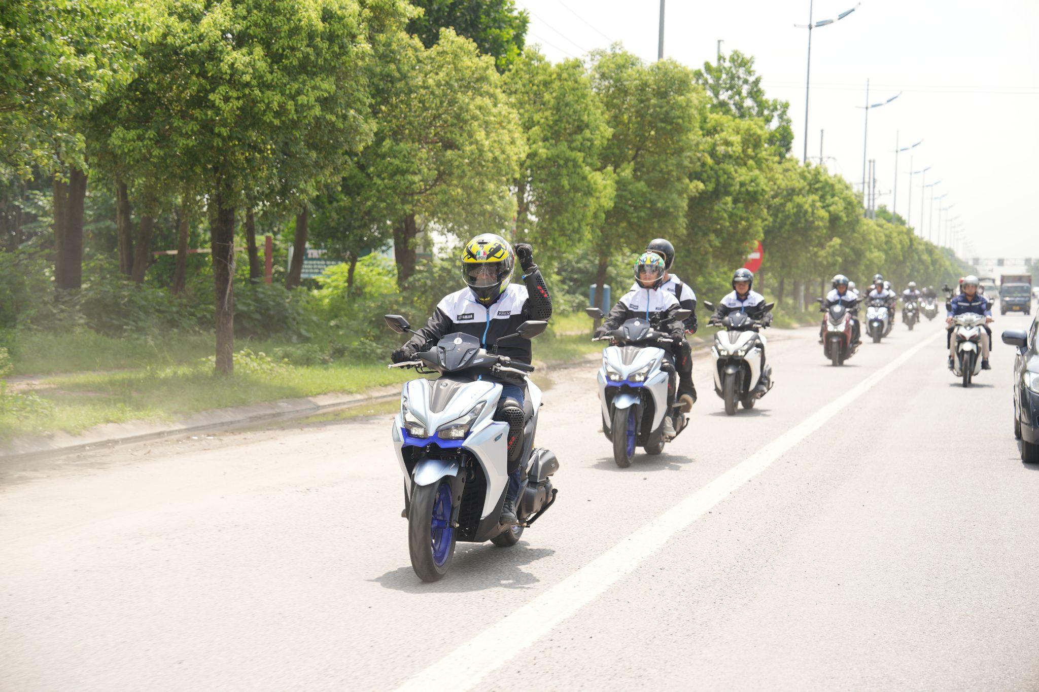 Người dùng hào hứng tham gia chạy thử Yamaha NVX 155 thế hệ mới