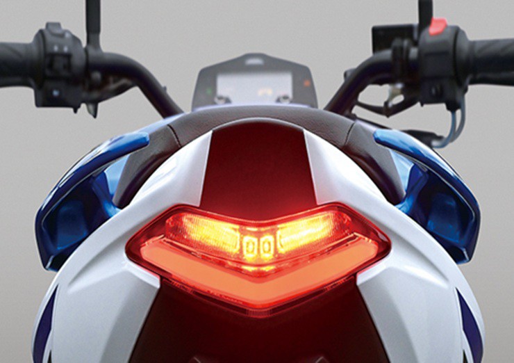 Suzuki ra mắt GIXXER 250 2025: Mô tô thể thao uy lực, giá dễ tiếp cận - 3