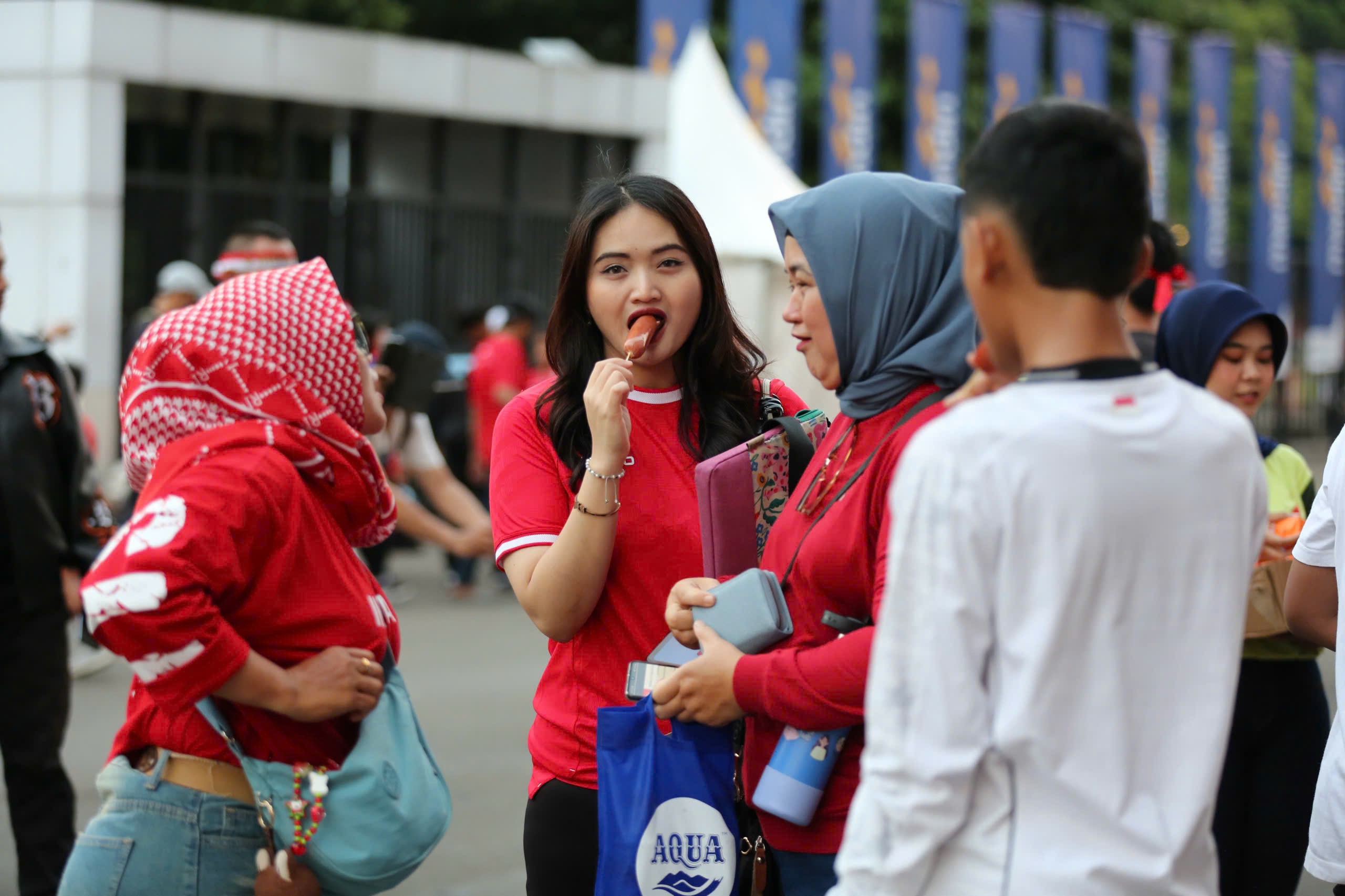 Choáng 1000 cảnh sát bảo vệ trận U23 Việt Nam - U23 Indonesia, fan nô nức vào sân - 8