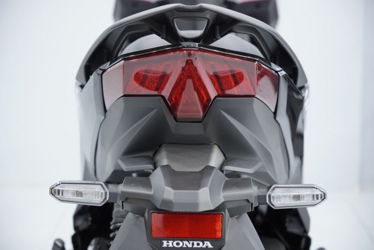 Honda Vario 125 màu hồng đầu tiên về Việt Nam - 12