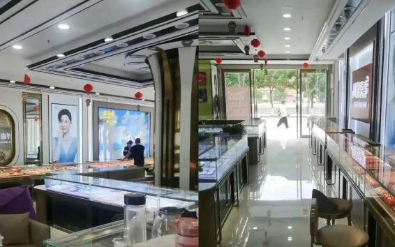 Số vàng bạc trị giá 36 tỷ đồng bị cuốn trôi sau lũ, người dân đổ xô đi tìm - 1