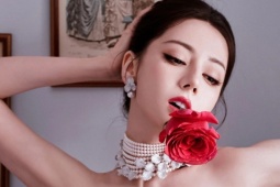 Địch Lệ Nhiệt Ba bùng nổ diễn xuất
