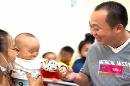 CEO Đoàn Văn Hiểu Em:  Cùng với sự tăng trưởng của AVAKids, chúng tôi mong muốn có thể sẻ chia thêm nhiều nụ cười cho trẻ em 