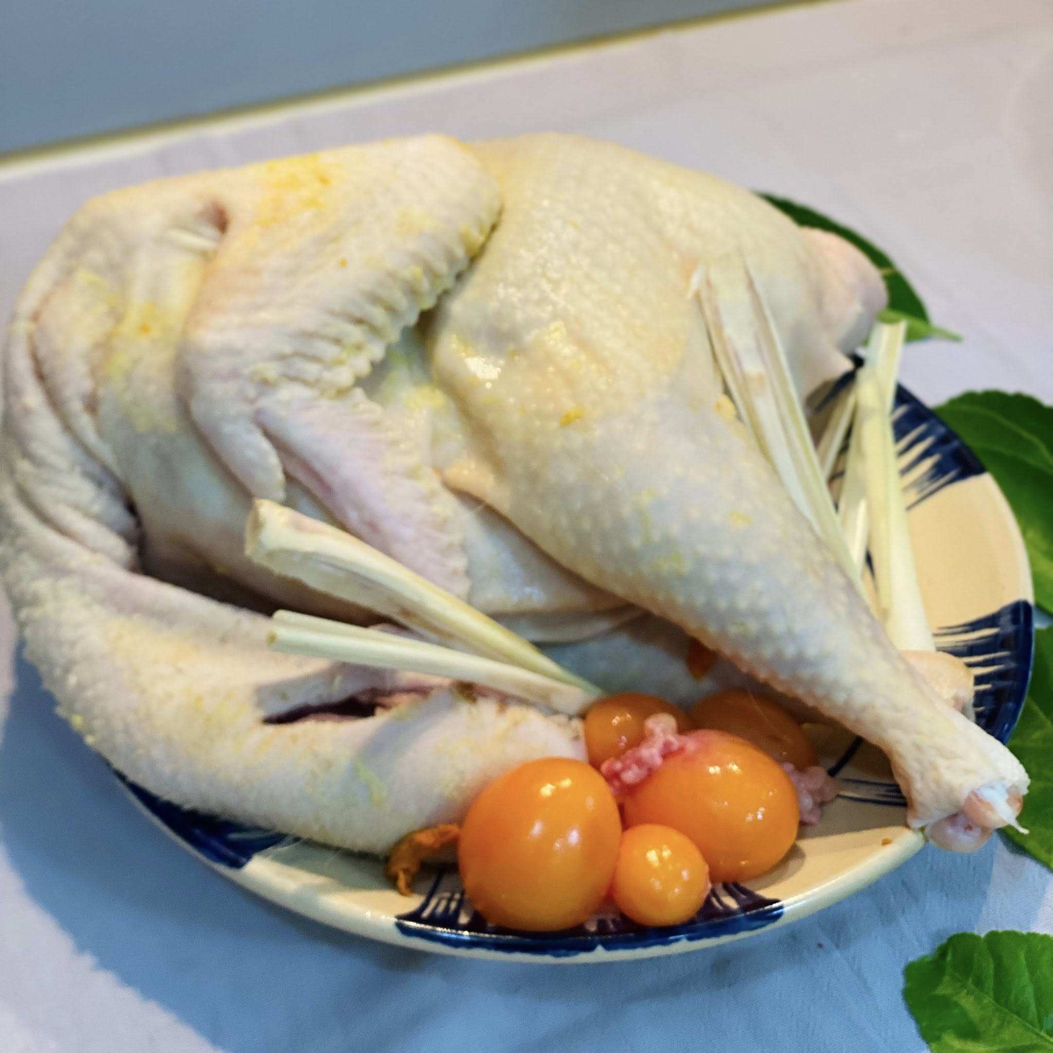 Gà luộc mà thêm bước này bao nhiêu cũng hết, lễ tết không lo thừa - 2