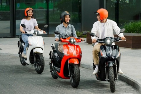 Giá xe máy điện Dat Bike chỉ từ 34,9 triệu đồng, đi tới 285 km/lần sạc