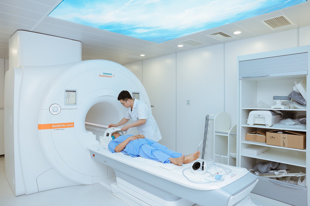 MRI 3.0 Tesla tiên tiến đã có mặt tại BV Phương Đông