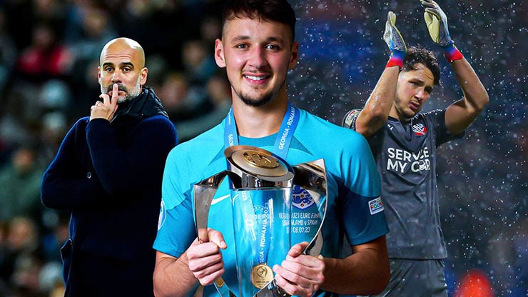 Sau khi chiêu mộ thủ môn James Trafford, HLV Guardiola đã thiết lập thêm 1 kỷ lục