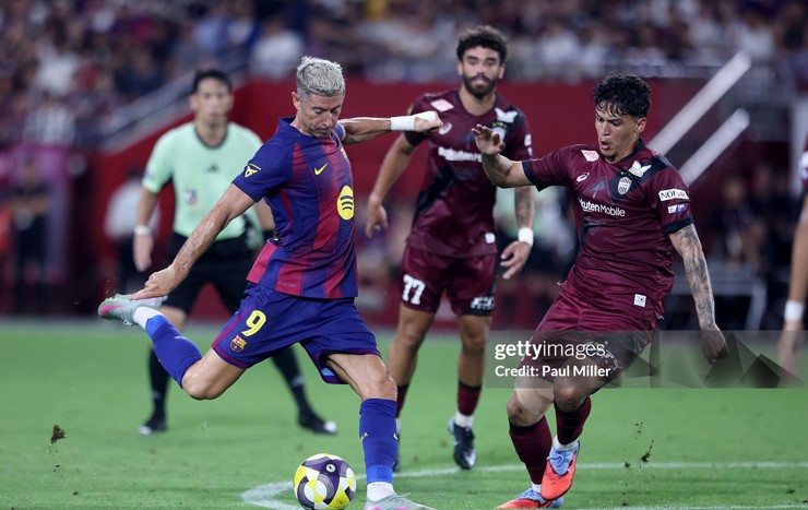 Lewandowski lọt tầm ngắm của các đội bóng tại Saudi Pro League