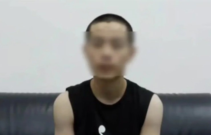 Peng bị cạo trọc đầu.