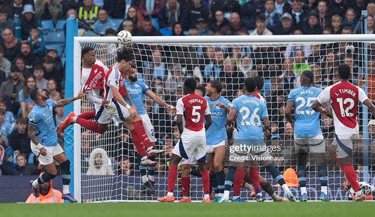 Arsenal cho thấy sự đa dạng trong các pha dàn xếp đá phạt góc