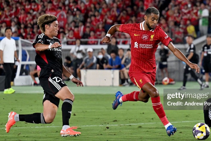 Liverpool dồn ép&nbsp;Yokohama Marinos