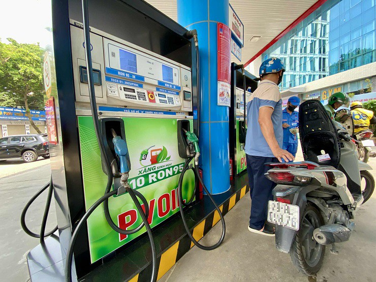 Một cửa hàng xăng dầu tại phường Đống Đa (Hà Nội) sẽ thí điểm bán xăng E10 từ ngày 1/8.