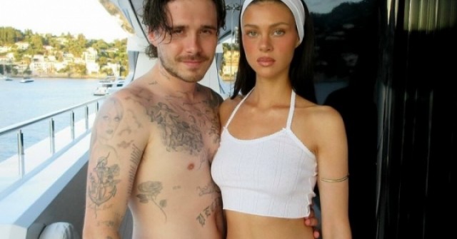 Brooklyn Beckham ngầm khoe du thuyền nhà vợ xịn...
