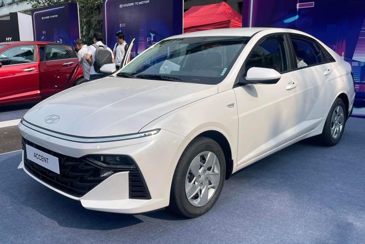 Các hãng xe tung ưu đãi cho các dòng sedan hạng B tại Việt Nam - 1