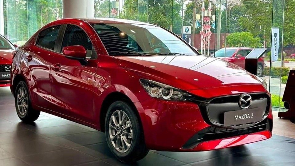 Các hãng xe tung ưu đãi cho các dòng sedan hạng B tại Việt Nam - 2