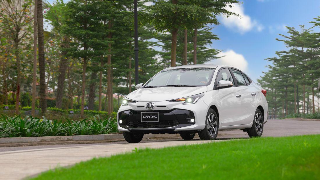 Các hãng xe tung ưu đãi cho các dòng sedan hạng B tại Việt Nam - 4