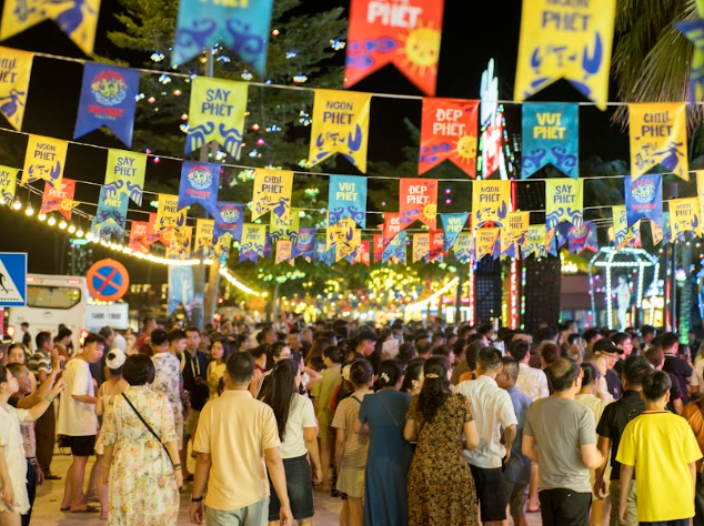 Chợ đêm Vui-Fest Ha Long