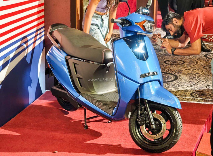 Xe máy điện giá ngang Vison mà các trang bị cũng khiến SH350i phải 