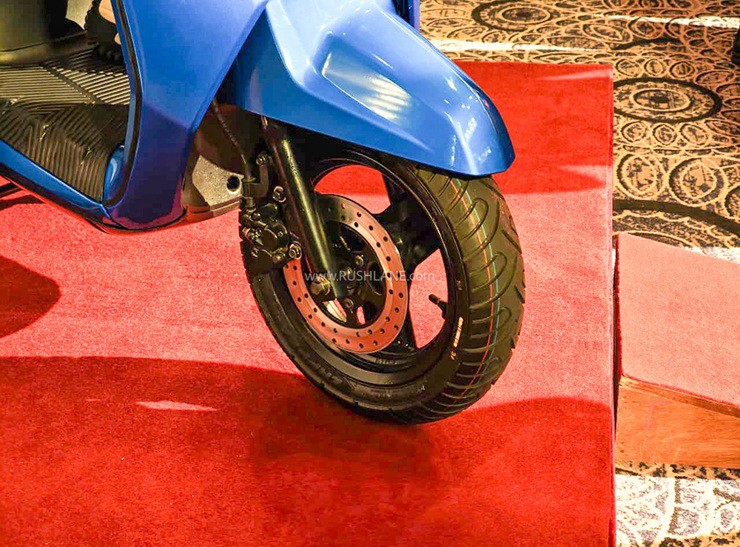 Xe máy điện giá ngang Vison mà các trang bị cũng khiến SH350i phải 