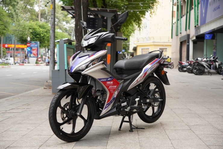 Yamaha Exciter 135 bản giới hạn phong cách xe đua cập bến Việt Nam
