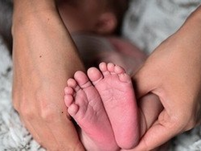 Điều kiện duy nhất để phụ nữ độc thân ở Việt Nam được làm IVF sinh con