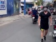 Tạm giữ người cầm dao đe dọa tài xế xe ba gác giữa đường phố TP.HCM