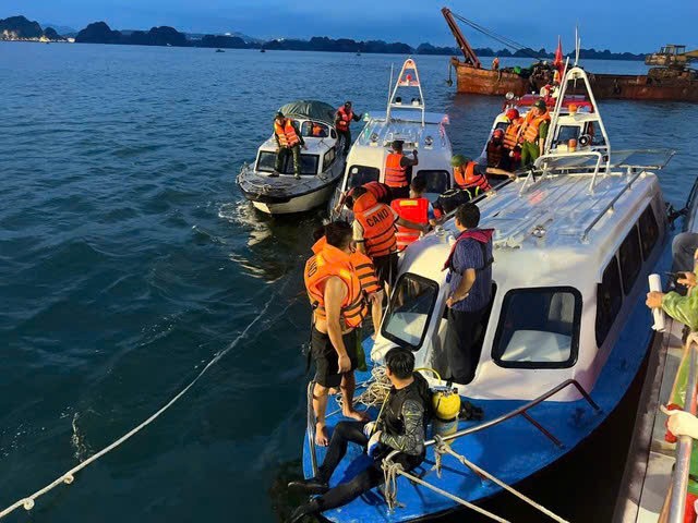 T&igrave;m ki&#7871;m n&#7841;n nh&acirc;n trong v&#7909; l&#7853;t t&agrave;u &#7903; V&#7883;nh H&#7841; Long