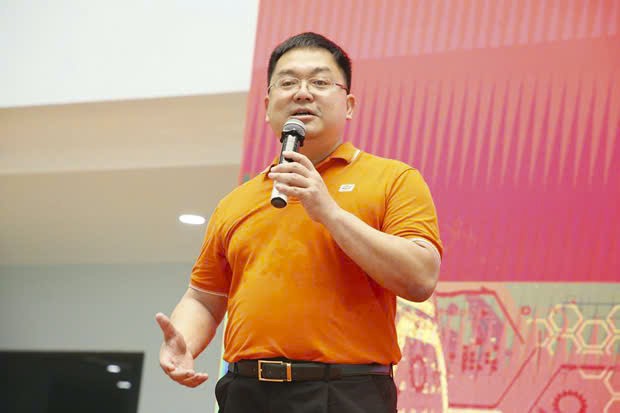 Ông Hoàng Nam Tiến, Phó Chủ tịch Hội đồng trường Đại học FPT thường xuyên gây chú ý với những phát ngôn thú vị