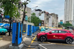 Các trạm sạc cho xe điện tại bến xe Hà Nội được lắp đặt, sử dụng ra sao?