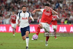 Video bóng đá Arsenal - Tottenham: Tuyệt phẩm 45 mét, Gyokeres khởi đầu khó khăn