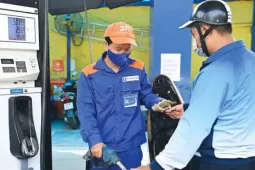 Giá xăng tăng từ 15h chiều nay