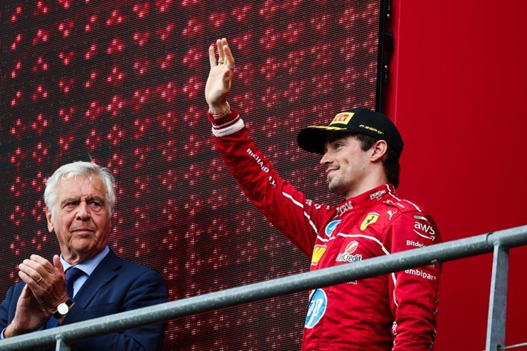 Leclerc có podium thứ 5