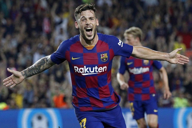 Perez từng có 13 lần ra sân cho Barcelona, ghi được 2 bàn và 3 kiến tạo