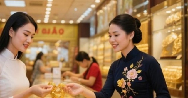 Người mua vàng "thất vọng" với thông tin mới