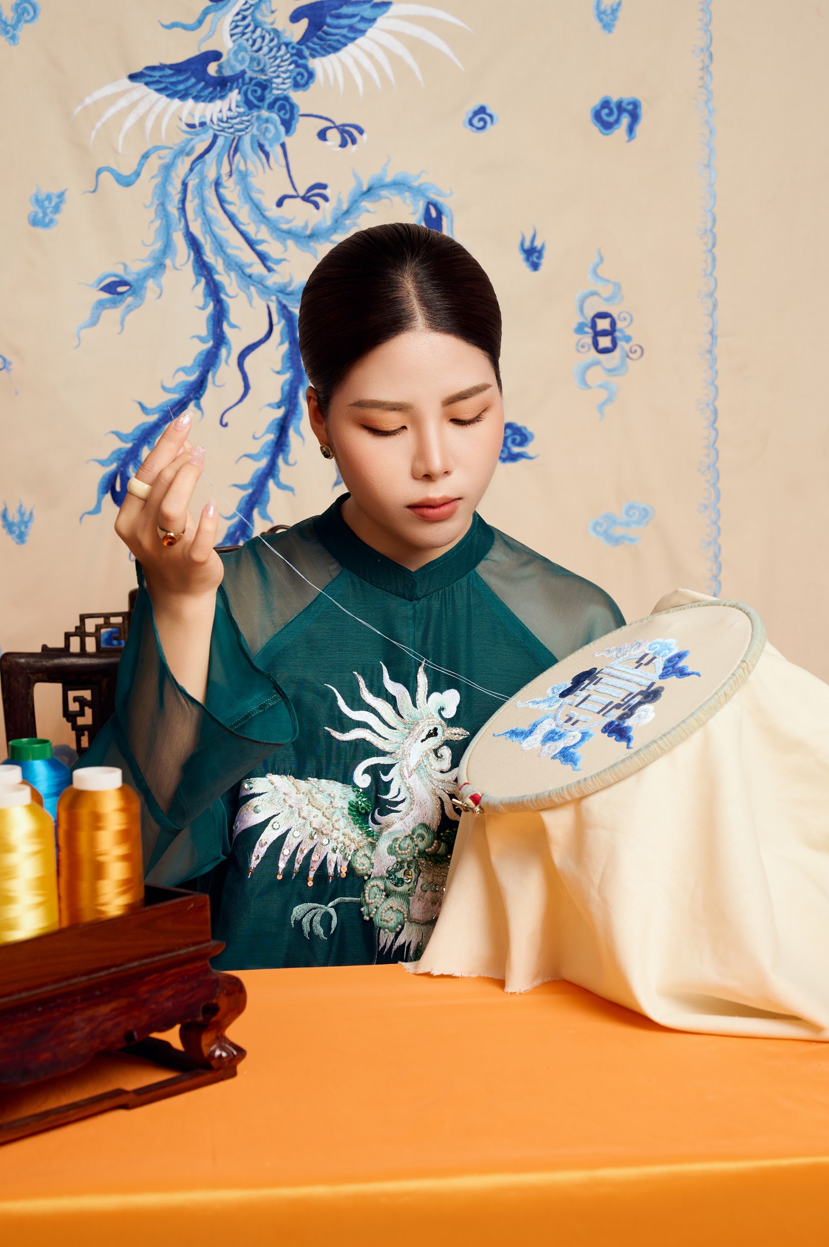 NTK Linh Thảo - 24 năm bén duyên cùng cây kim sợi chỉ