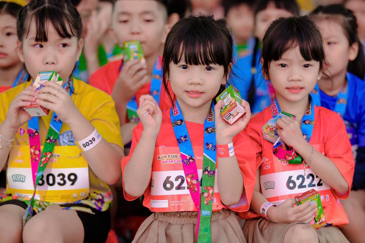 Từ sân chơi Flashmob đến đường chạy Marathon: Kun cùng triệu trẻ em Việt viết nên câu chuyện vận động vui vẻ mỗi ngày - 3