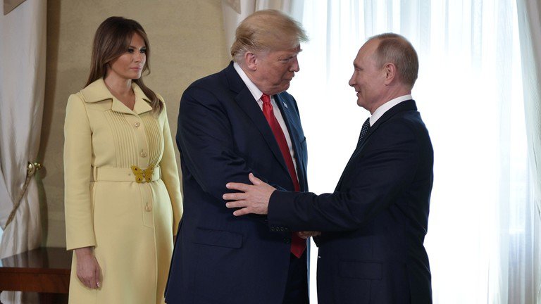 Ông Trump và Đệ nhất phu nhân Melania gặp ông Putin ở Helsinki, Phần Lan. Ảnh: Sputnik.