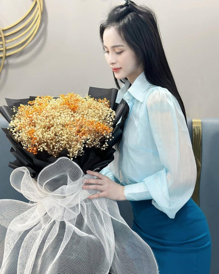 Tường Vi có cuộc sống mới, hạnh phúc và tự tin&nbsp;