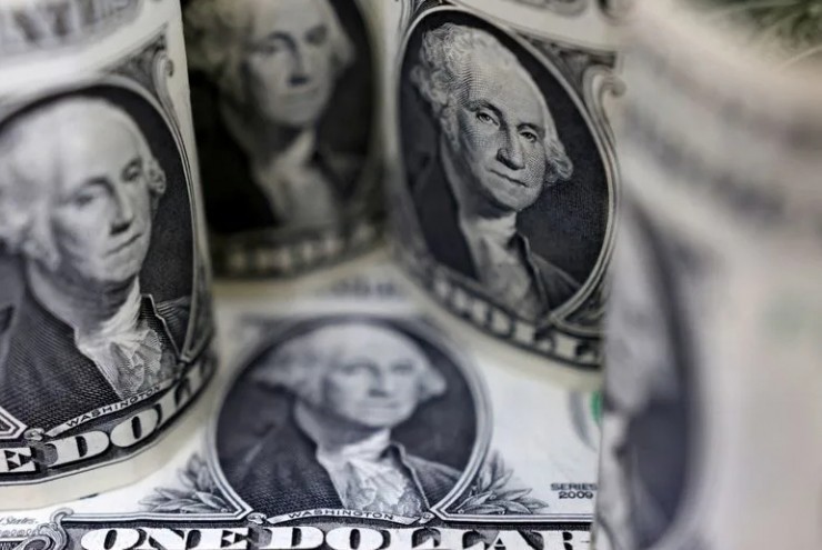 Đồng USD tăng vọt, đồng yên rơi xuống đáy 4 tháng sau động thái áp thuế mới của ông Trump