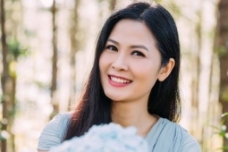 Diễn viên Thúy Hà U50 vẫn lẻ bóng, tiết lộ vai diễn nguyên Phó Chủ tịch nước Nguyễn Thị Bình
