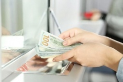 Gửi tiền tỷ vào ngân hàng, sốc nặng khi thấy tài khoản bỗng  về 0 