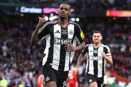 Trực tiếp chuyển nhượng tối 1/8: Liverpool hỏi mua Isak 120 triệu bảng bị từ chối