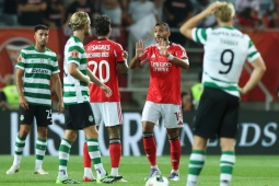 Video bóng đá Sporting Lisbon - Benfica: Nghiệt ngã tuyệt phẩm, vuột mất Siêu cúp