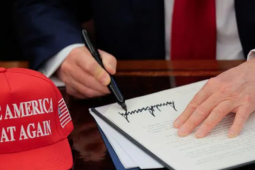 Cận cảnh thuế quan của ông Trump và những thỏa thuận đạt được trước hạn chót