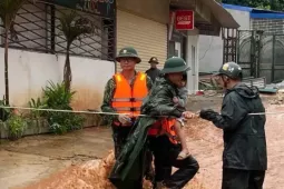 Thủ tướng: Tập trung tìm kiếm người mất tích do lũ quét, sạt lở đất ở Điện Biên