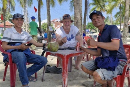 Nhẫn kim cương đính hôn bị đánh rơi và câu chuyện xúc động ở Đà Nẵng