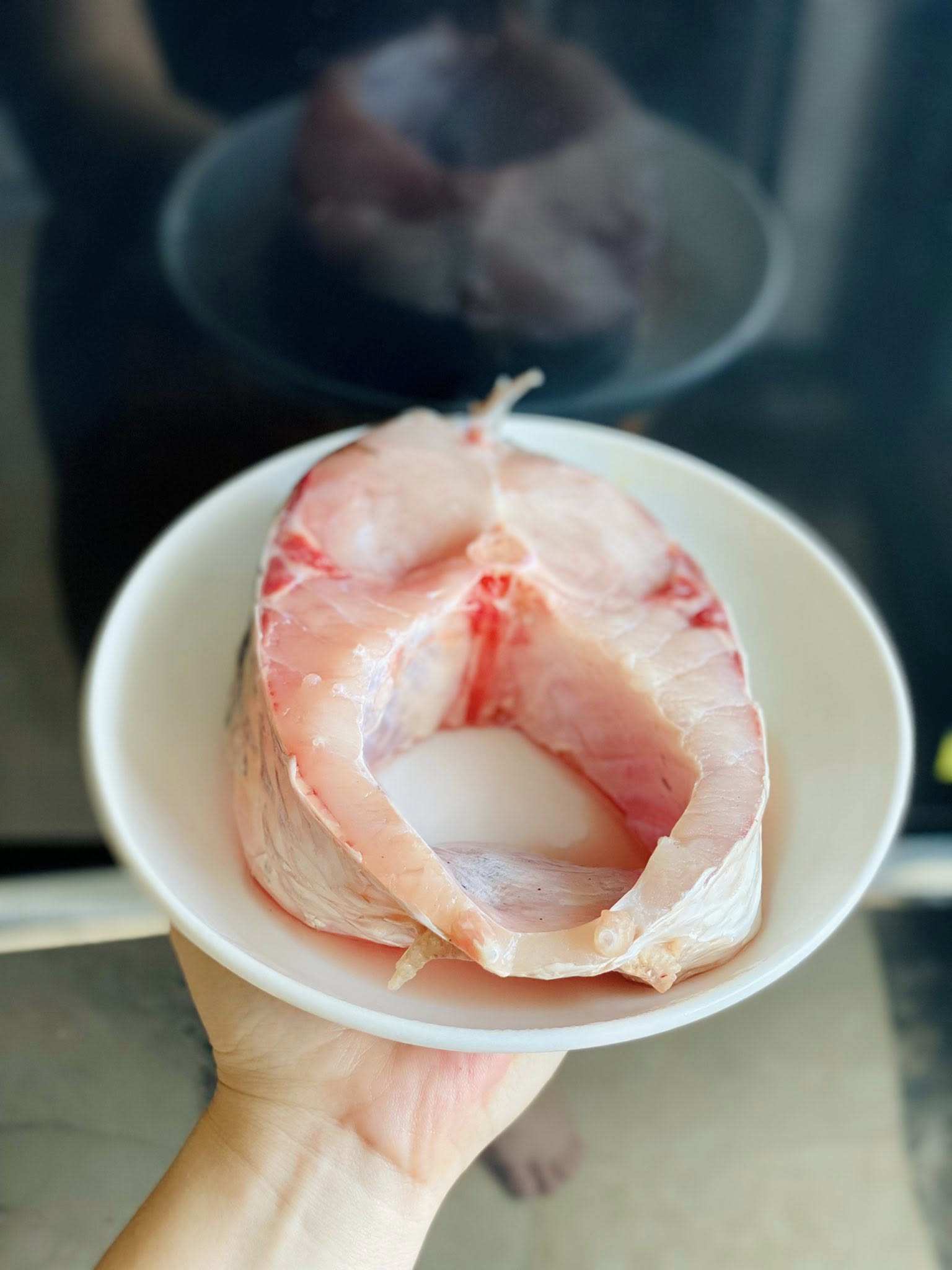 Món cá om cực đơn giản, tốn cơm khiến người lười ăn nhất cũng "nghiện" - 2