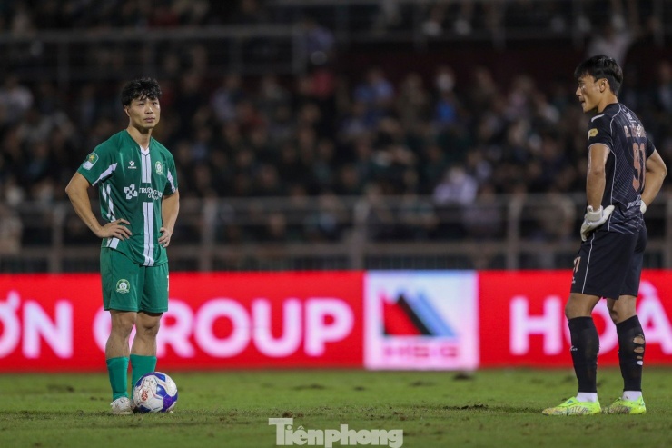 Quảng Nam bỏ V-League, VPF hé lộ ứng viên bất ngờ có thể thay đội của Công Phượng lên hạng - 1