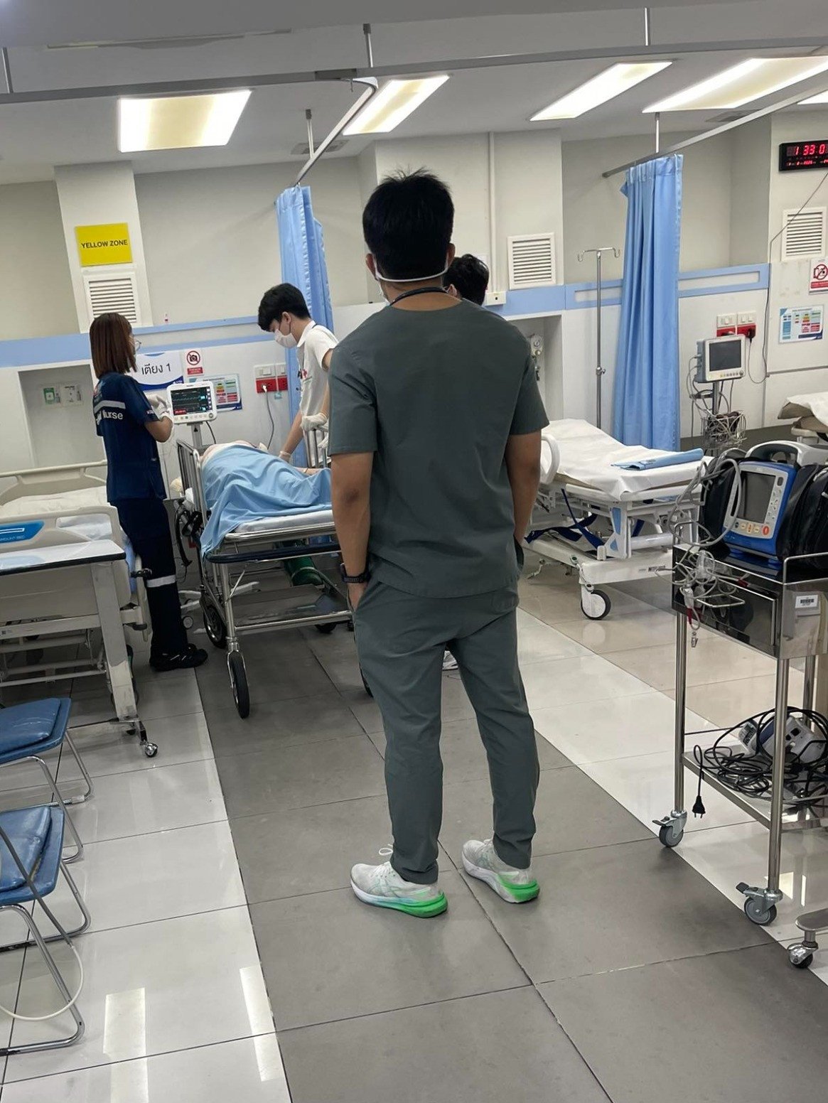 Nữ diễn viên ngưng tim, nhập viện cấp cứu khi đang ăn tối cùng bạn trai - 1
